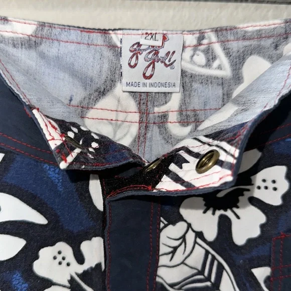 Womens Board Shorts. Size 2XL. FITS LIKE A LARGE OR FITTED XL (small waisted)!! - Picture 5 of 5